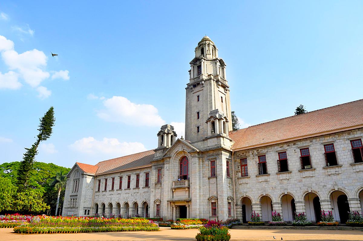 5 Best Universities Of India » Silver Scoop Blog